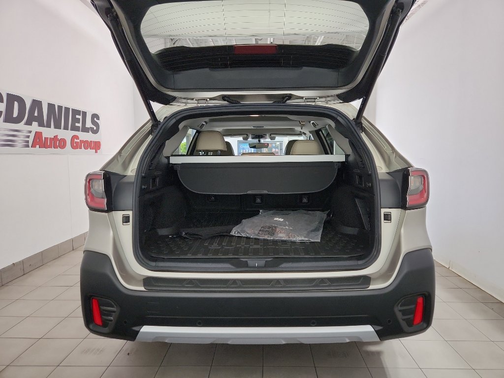 Used 2020 Subaru Outback Limited AWD/4WD image 37