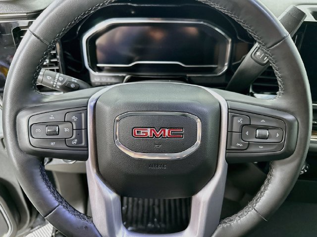 Used 2023 GMC Sierra 1500 SLE AWD/4WD image 19