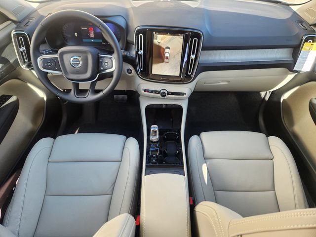 New 2026 Volvo XC40 B5 Plus w/ Protection Package Premier AWD/4WD image 11