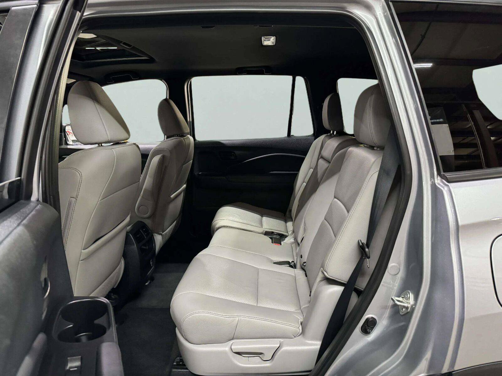 Used 2023 Honda Passport EX-L image 27