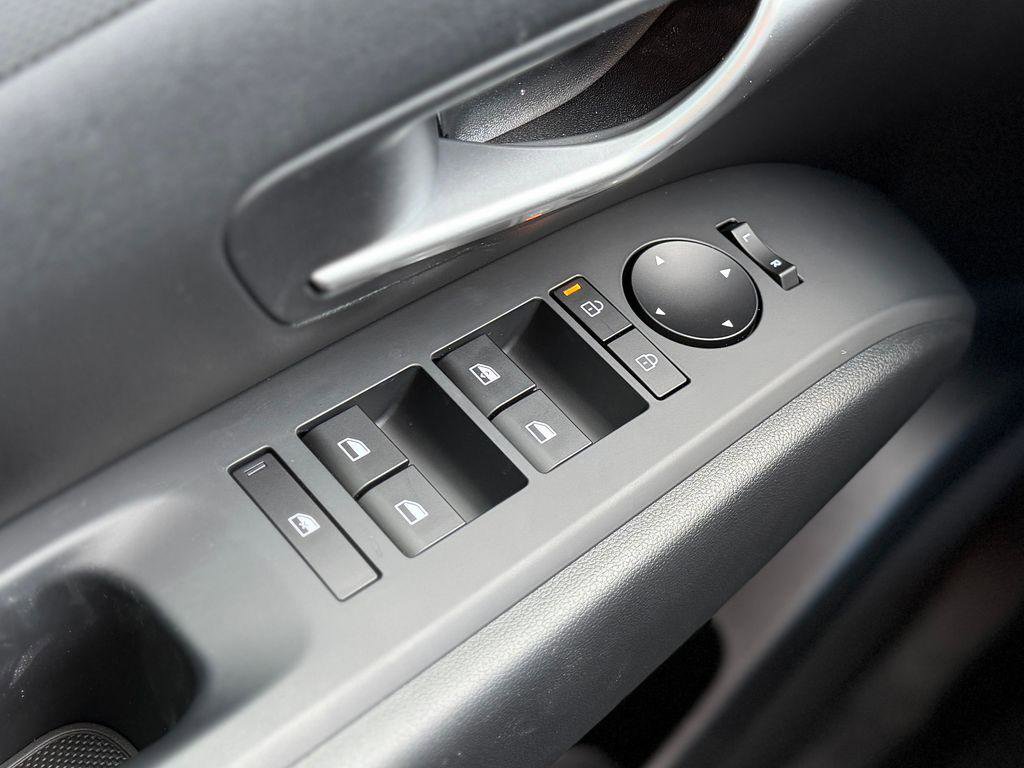 New 2026 Hyundai Santa Cruz SE image 18