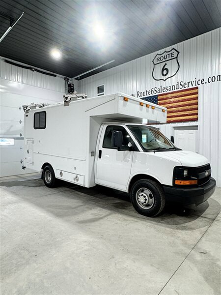 Used 2009 Chevrolet Express 3500 3500 RWD image 1