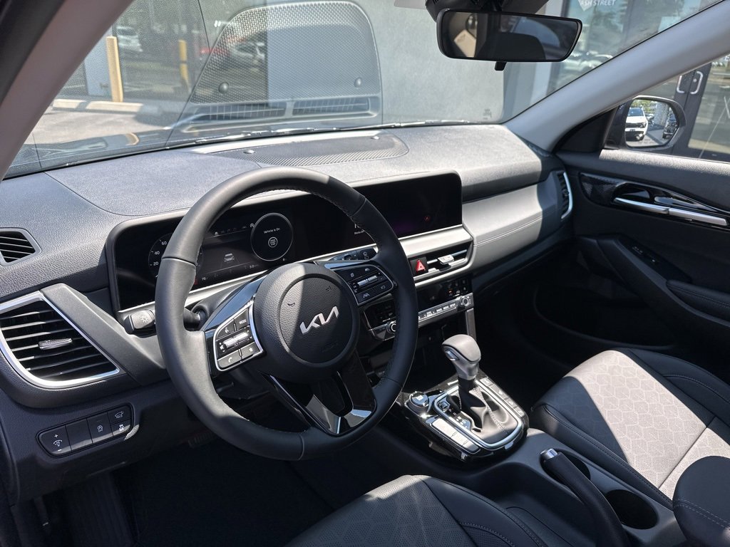 New 2026 Kia Seltos EX w/ EX Sunroof Package image 31