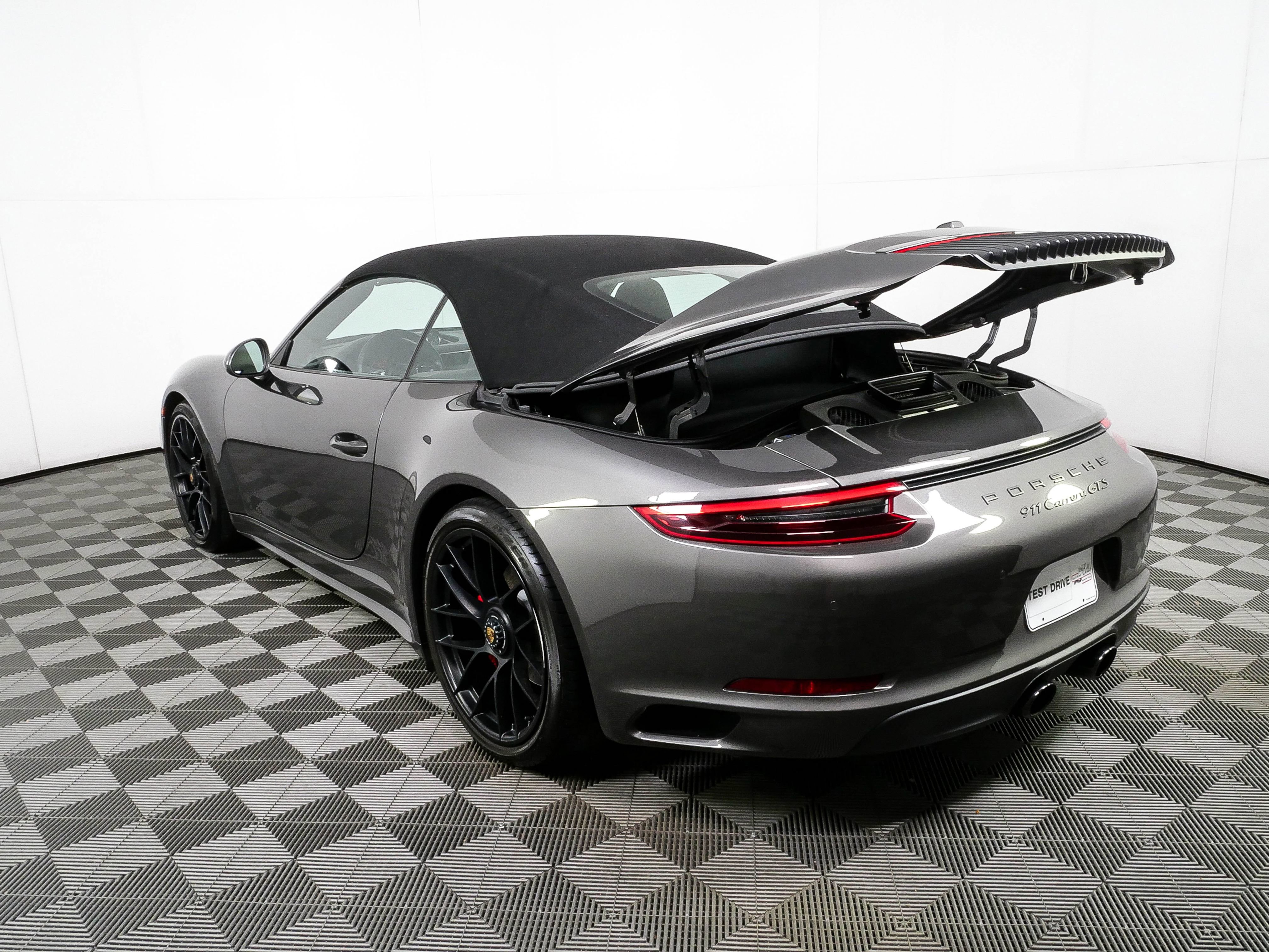 Certified 2018 Porsche 911 Carrera GTS RWD image 31