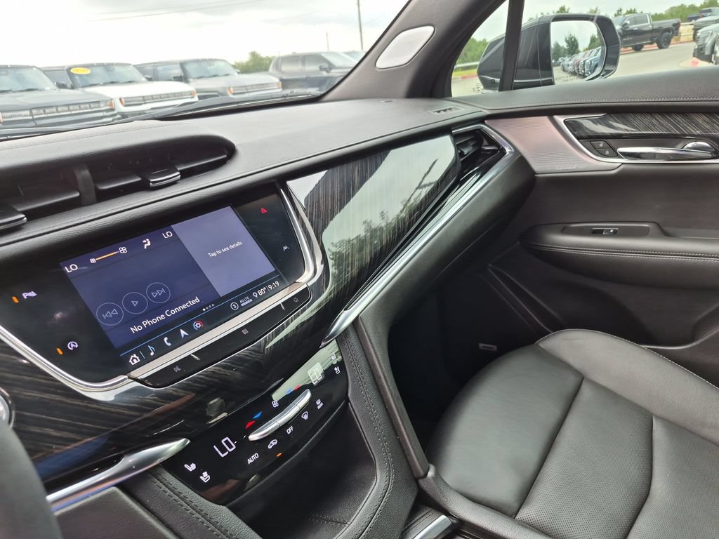 Used 2020 Cadillac XT6 Premium Luxury FWD image 27