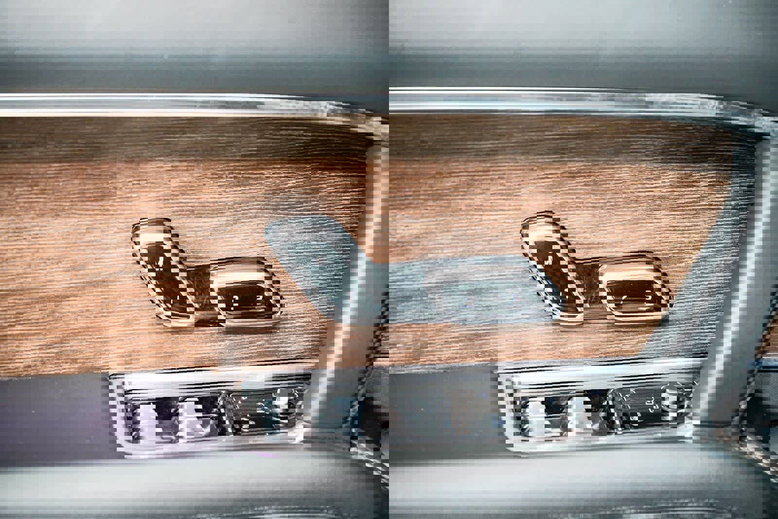 Used 2024 Land Rover Range Rover Long Wheelbase SE image 21