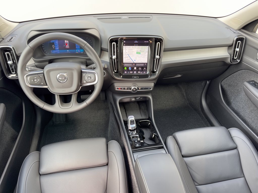 Certified 2026 Volvo XC40 B5 Plus w/ Protection Package Premier AWD/4WD image 17