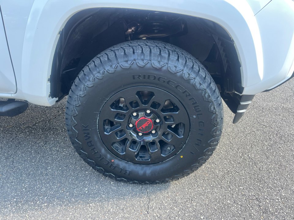 Certified 2022 Toyota Tacoma SR5 w/ Technology Package AWD/4WD image 27