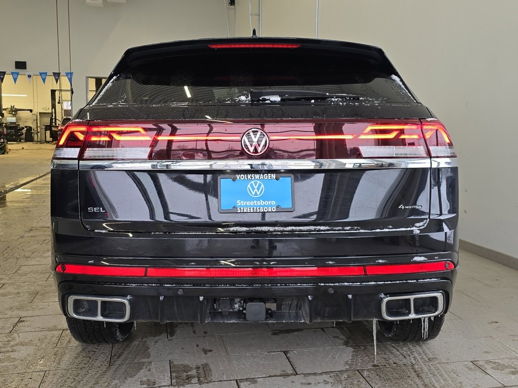New 2024 Volkswagen Atlas Cross Sport SEL R-Line image 11