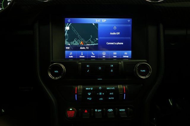 Used 2022 Ford Mustang Shelby GT500 w/ Carbon Fiber Track Pack image 98