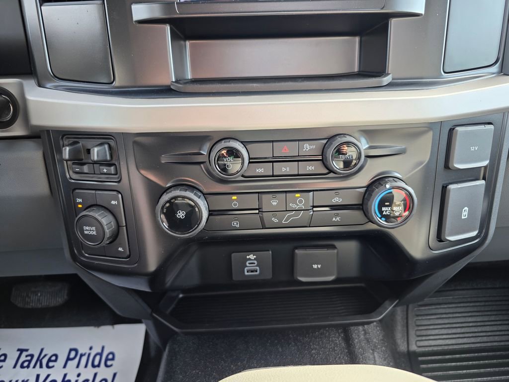 New 2026 Ford F600 4x4 Regular Cab Super Duty w/ XL Chrome Package image 40