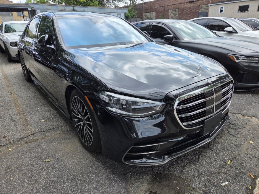 Used 2023 Mercedes-Benz S 500 4MATIC w/ AMG Line image 3