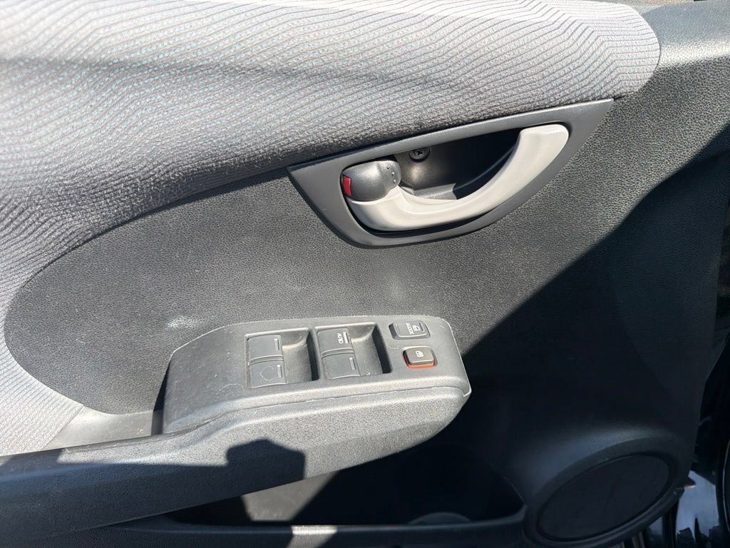 Used 2013 Honda Fit image 25