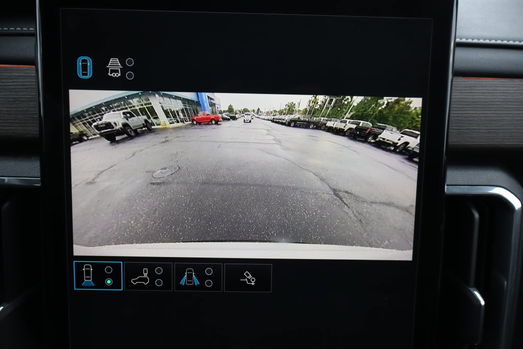 Used 2024 GMC Acadia Denali w/ Super Cruise Package AWD/4WD image 16