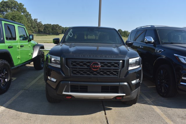 Used 2023 Nissan Frontier Pro-X w/ Technology Package RWD image 2