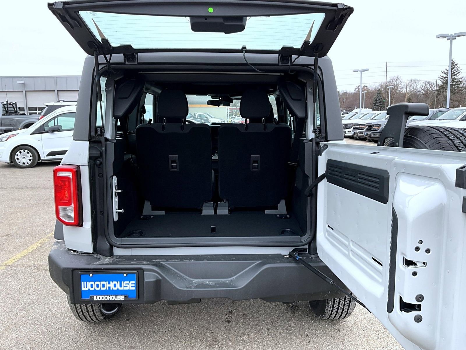 New 2026 Ford Bronco Base image 9