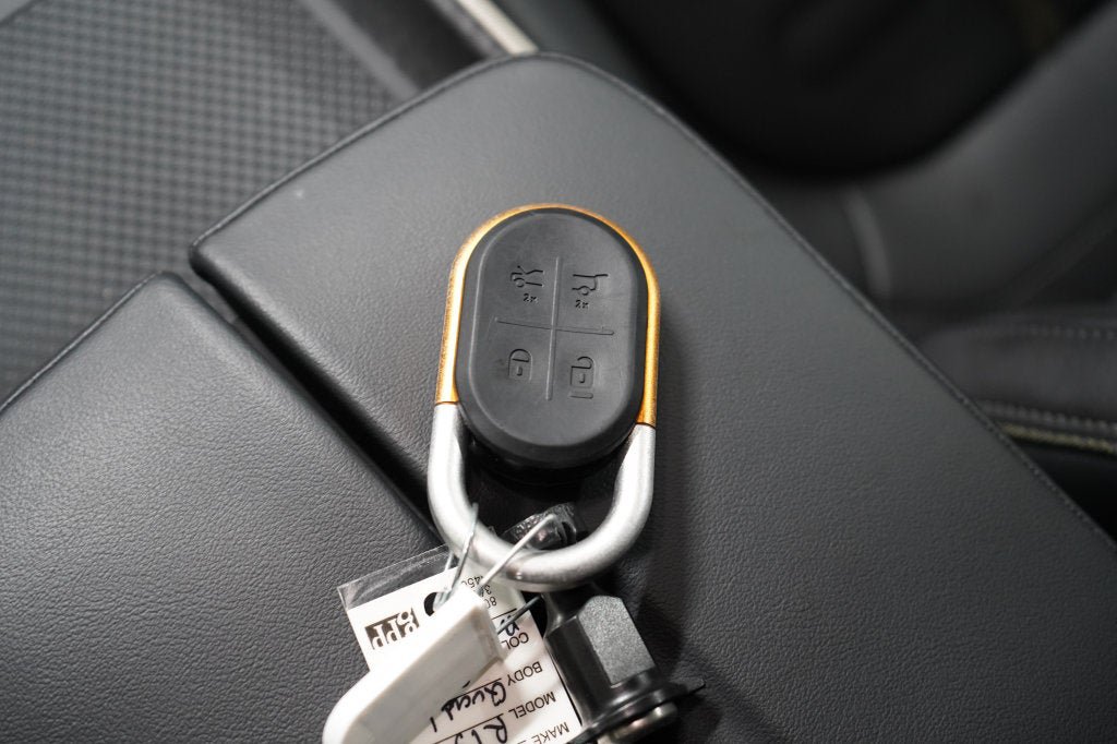 Used 2023 Rivian R1S Adventure Quad AWD/4WD image 30