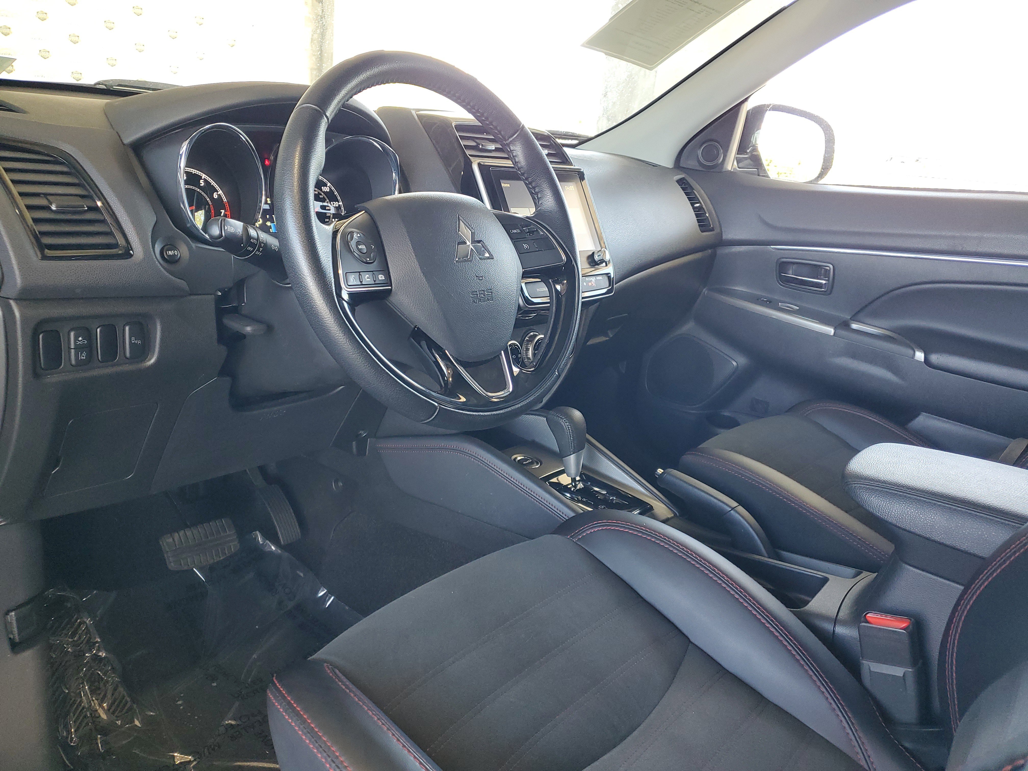 Used 2024 Mitsubishi Outlander Sport ES AWD/4WD image 17