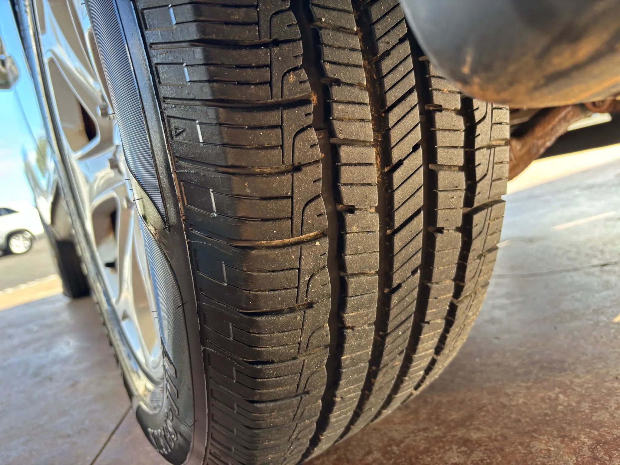 Used 2013 Ford Edge SEL image 26