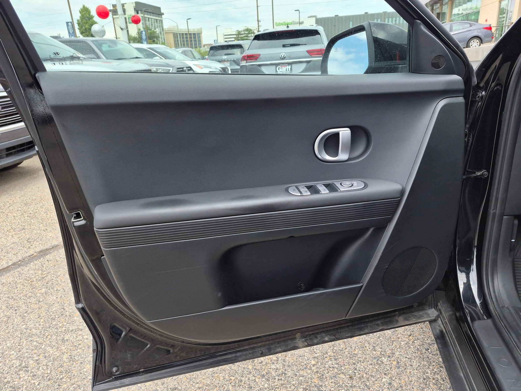 Used 2024 Hyundai Ioniq 5 SEL AWD/4WD image 15
