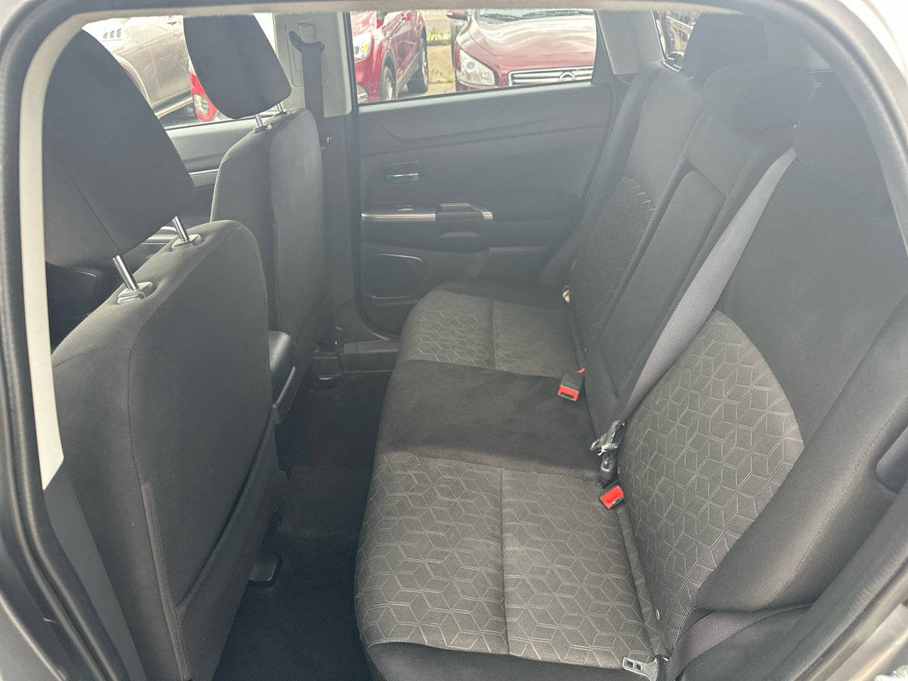 Used 2021 Mitsubishi Outlander Sport SE image 12