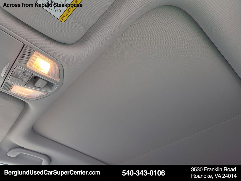 Used 2018 Hyundai Santa Fe SE FWD image 20