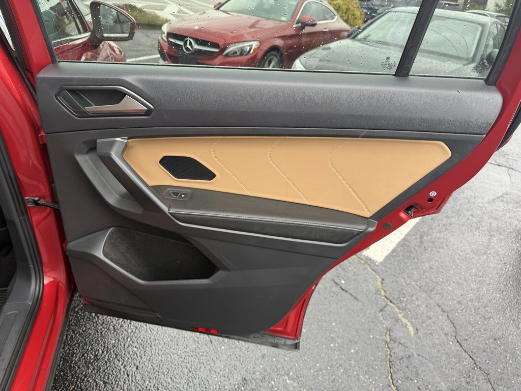 Used 2022 Volkswagen Tiguan SE image 23