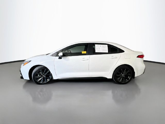 Used 2024 Toyota Corolla SE w/ SE Premium Package FWD image 5