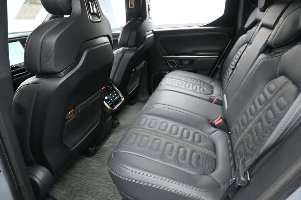 Used 2022 Rivian R1T Adventure AWD/4WD image 23