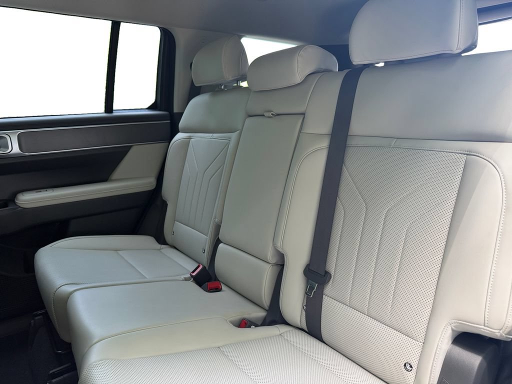 Certified 2024 Hyundai Santa Fe SEL FWD image 13