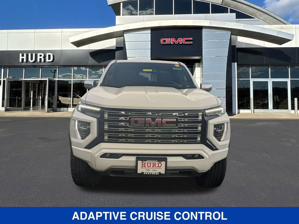 New 2025 GMC Canyon Denali image 9