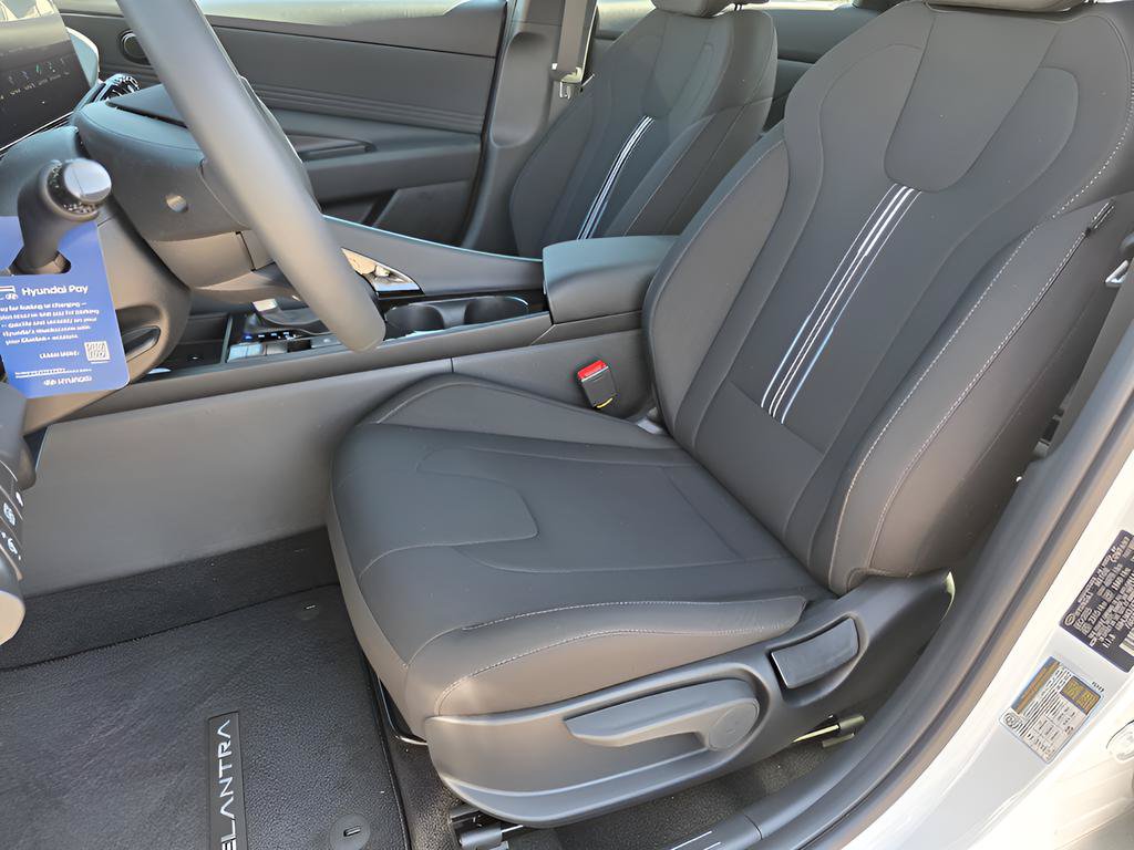 New 2026 Hyundai Elantra SEL FWD image 13