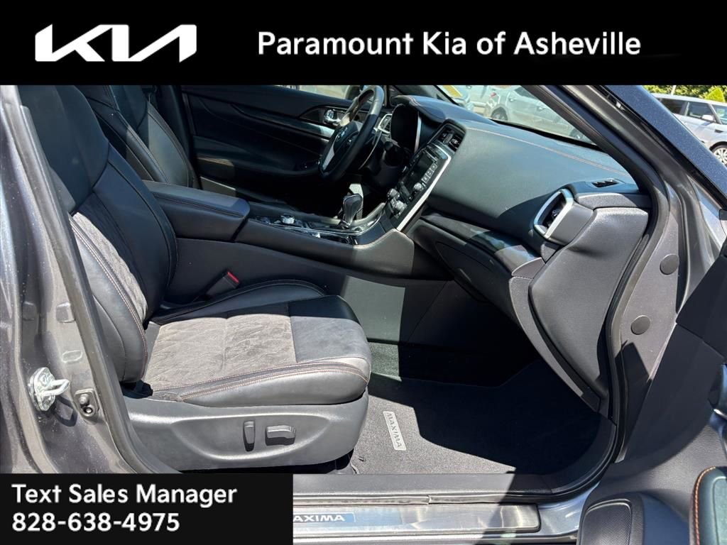 Used 2019 Nissan Maxima SR w/ Premium Package image 21
