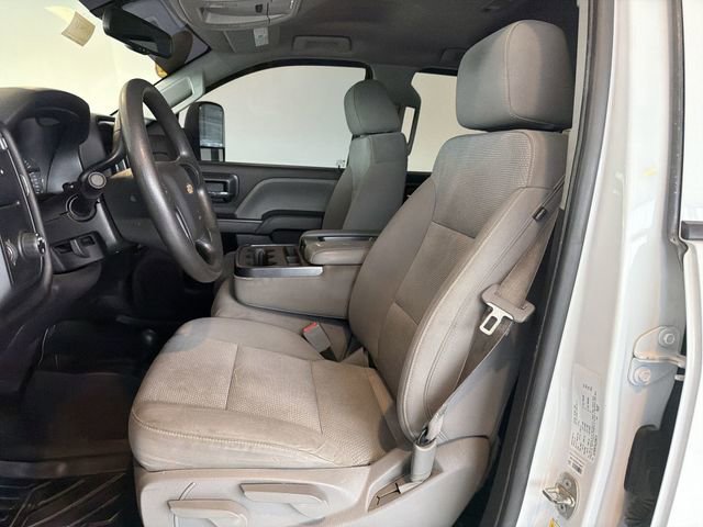 Used 2016 Chevrolet Silverado 1500 Custom w/ Custom Convenience Package AWD/4WD image 19