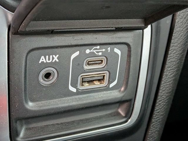 Used 2020 Jeep Gladiator Overland AWD/4WD image 23