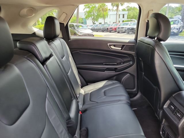 Used 2016 Ford Edge Titanium w/ Technology Package FWD image 31