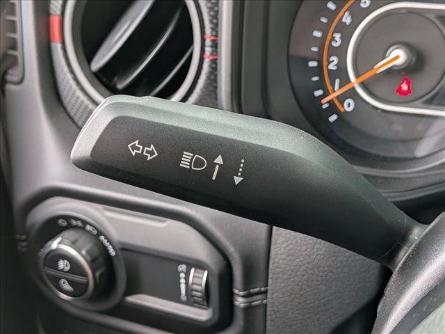 Used 2025 Jeep Gladiator Rubicon AWD/4WD image 16