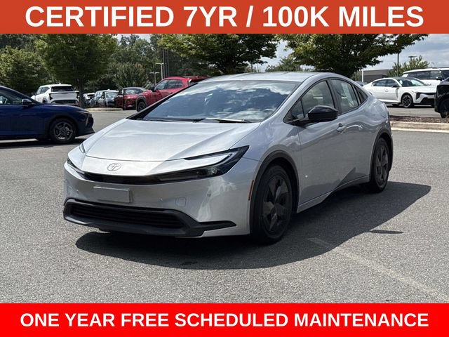 Used 2025 Toyota Prius LE FWD image 5