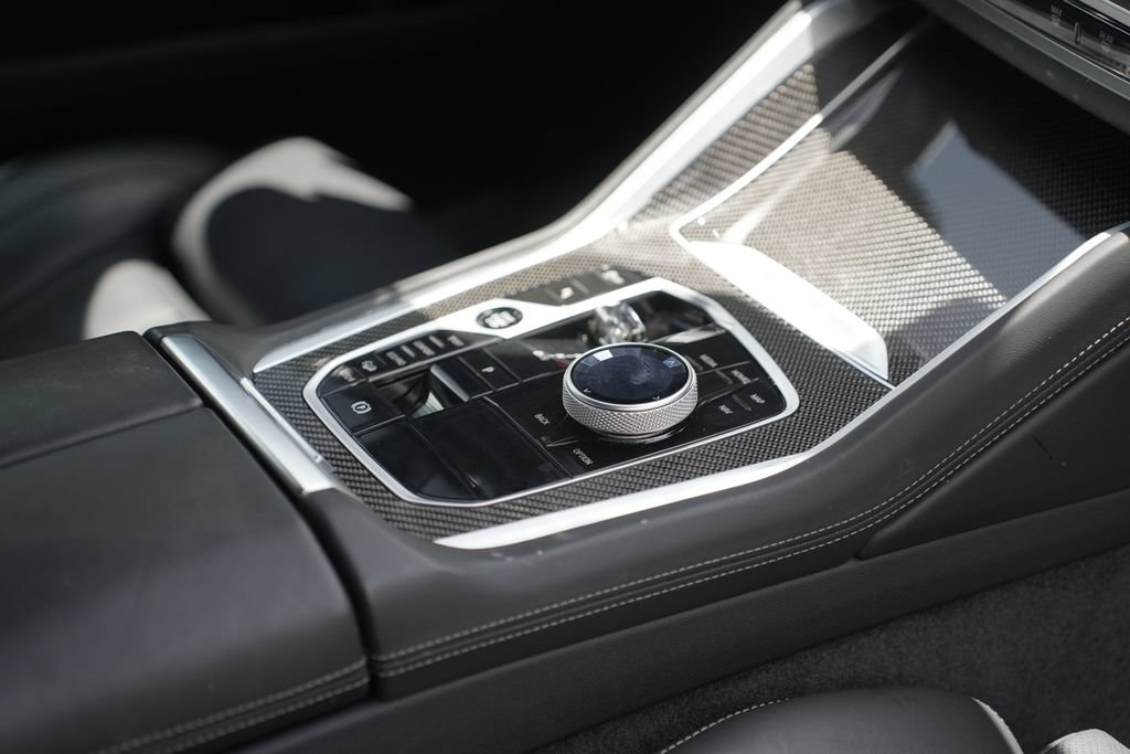 Used 2024 BMW X6 M60i AWD/4WD image 16