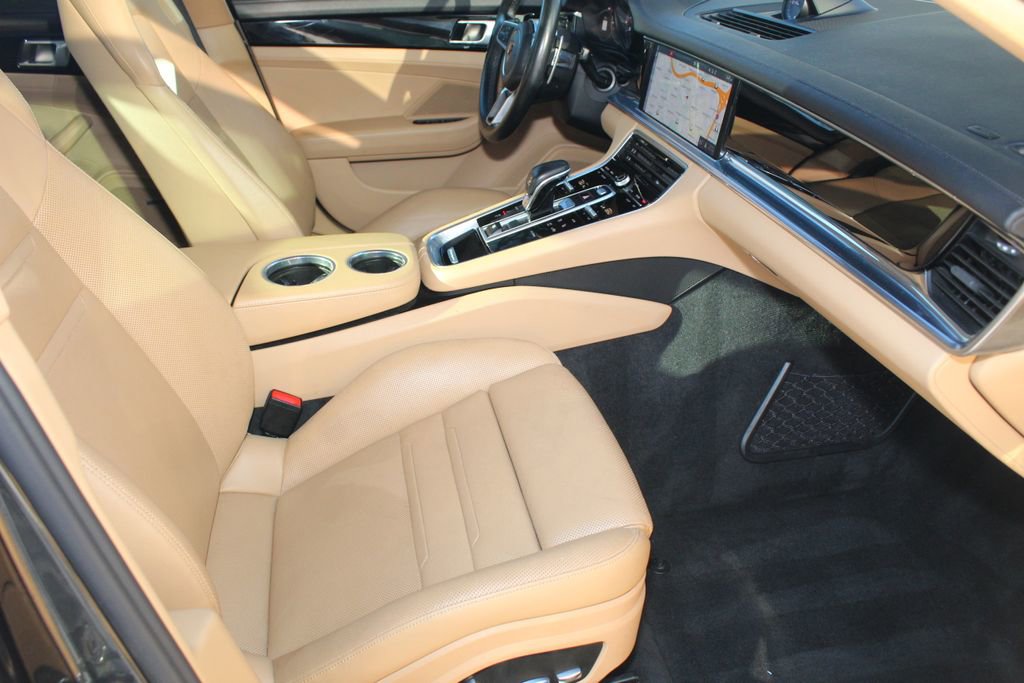 Used 2018 Porsche Panamera 4S AWD/4WD image 3