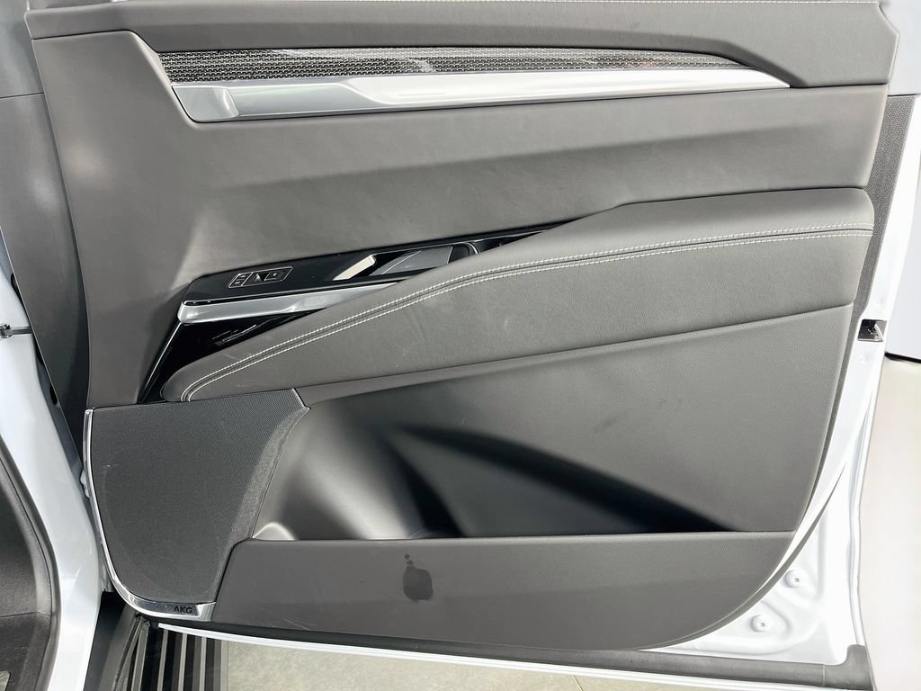 Used 2026 Cadillac Escalade V w/ LPO, ONYX Package AWD/4WD image 42
