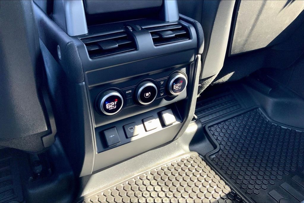 Used 2021 Land Rover Defender 110 X-Dynamic HSE AWD/4WD image 10