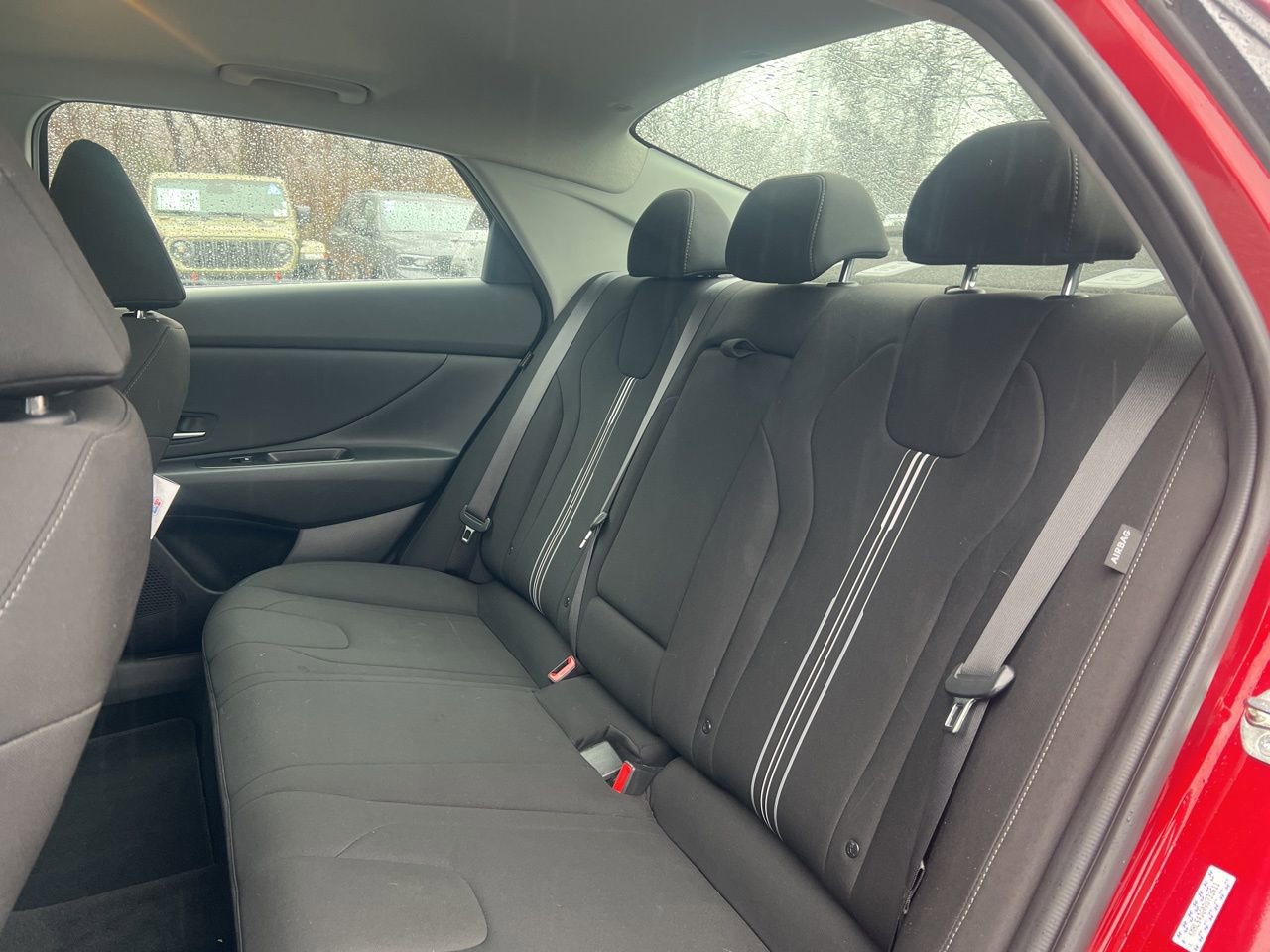 Used 2024 Hyundai Elantra SEL w/ Convenience Package image 18