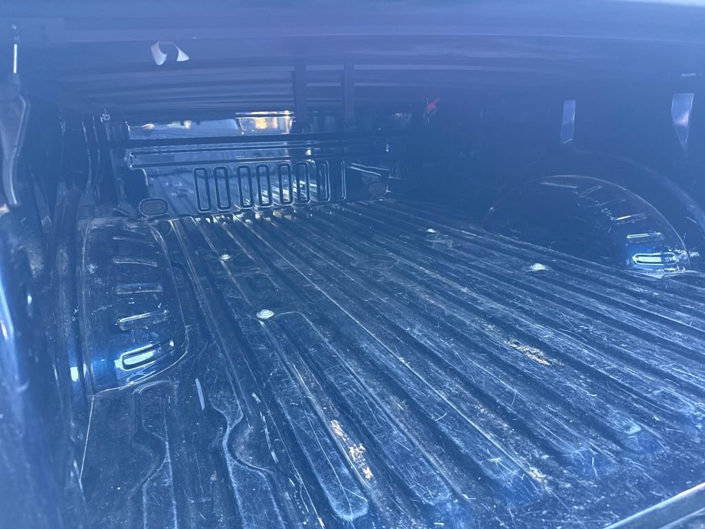 Used 2023 Ford F350 Lariat w/ Lariat Ultimate Package image 4