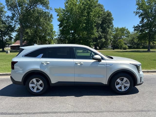 New 2026 Kia Sorento LX FWD image 29