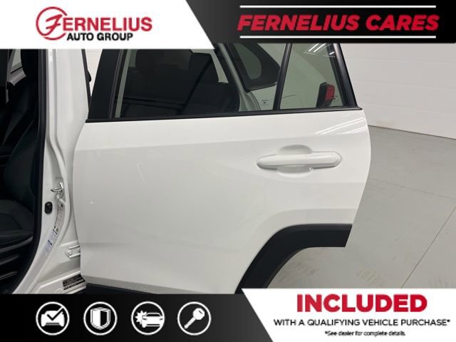 Used 2022 Toyota RAV4 LE image 14