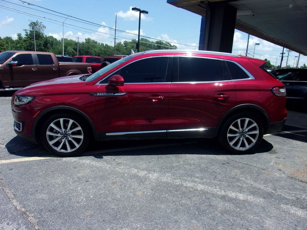 Used 2019 Lincoln Nautilus Select image 2