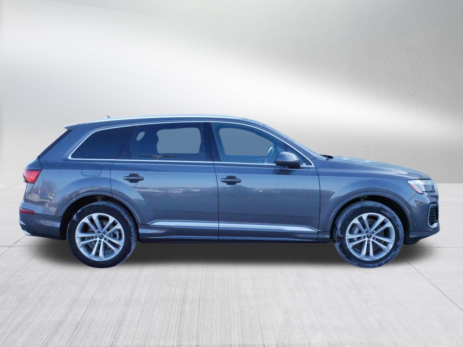 Used 2025 Audi Q7 Premium Plus image 8