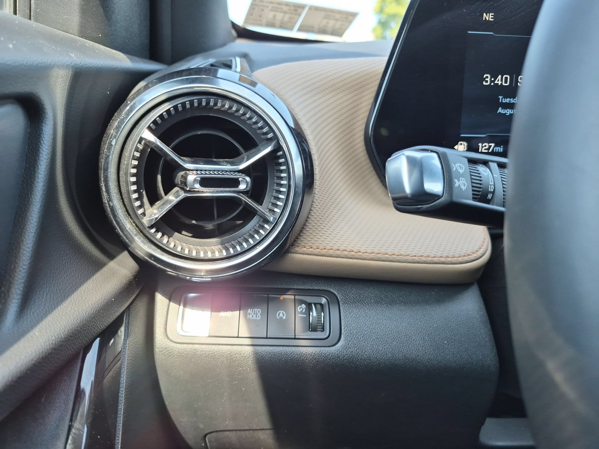 Certified 2025 Chevrolet Equinox ACTIV AWD/4WD image 18