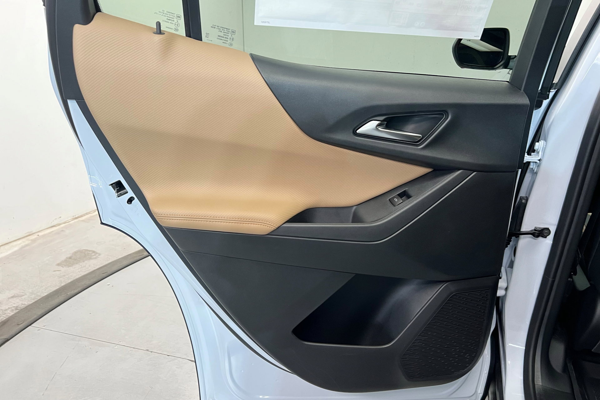 New 2026 Chevrolet Equinox ACTIV w/ Convenience Package III image 19